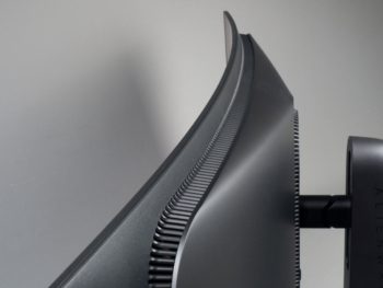 Belüftungsöffnungen des Alienware AW3423DWF …