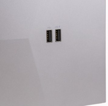 Zwei weitere USB-3.0-Buchsen