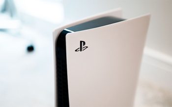 PlayStation 5 (Bild: Charles Sims)