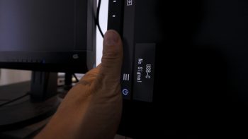 Die Touchfunktion kommt manchmal dem physischen Verstellen in die Quere