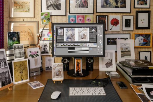 Der EIZO CS2400S an seinem neuen Arbeitsplatz