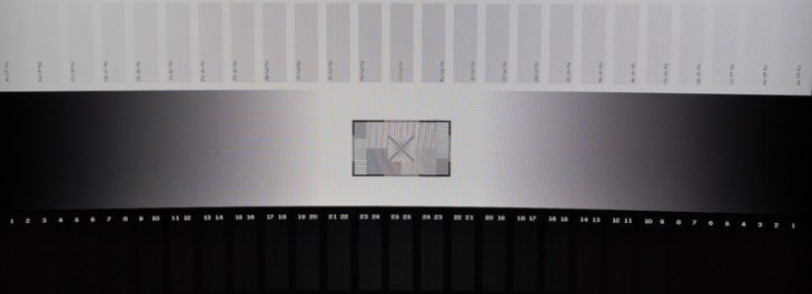 Graustufen und -verlauf vom VA-Panel des MSI G27C4XDE