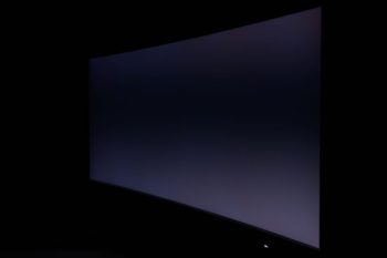 Glow-Effekt vom IPS-Panel horizontal
