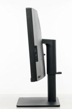 BenQ PD2706U: Ansicht seitlich