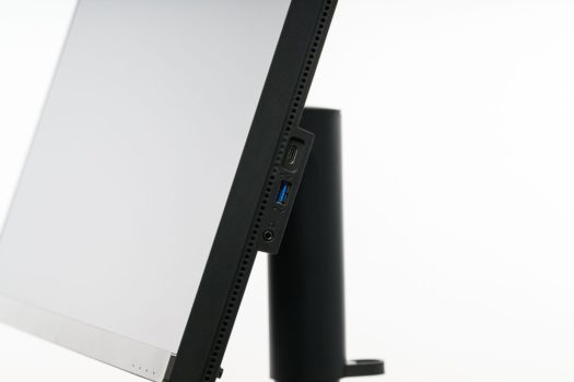 Üppiger USB-Hub mit 2 x Upstream, 4 x USB-Downstream und KVM-Switch