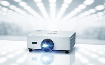 Sharp: Neue 4K-Laserbeamer mit bis zu 7200 Lumen Sharp P601Q & P721Q (Bild: Sharp NEC Display Solutions Europe)