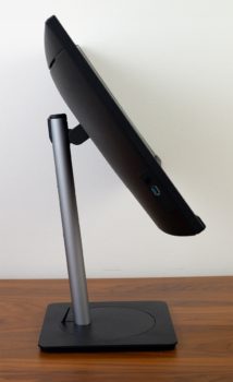 Dsiplay mit maximaler Neigungswinkel nach hinten
