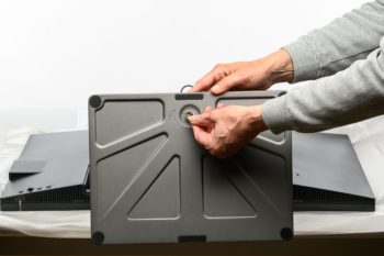 Fixierung von Arm und Fuß mit Flügelschraube