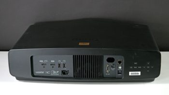 BenQ W5800: Ansicht hinten