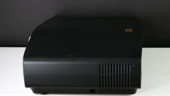 BenQ W5800: Ansicht links