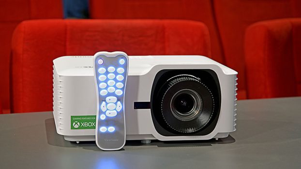 ViewSonic LX700-4K mit Fernbedienung
