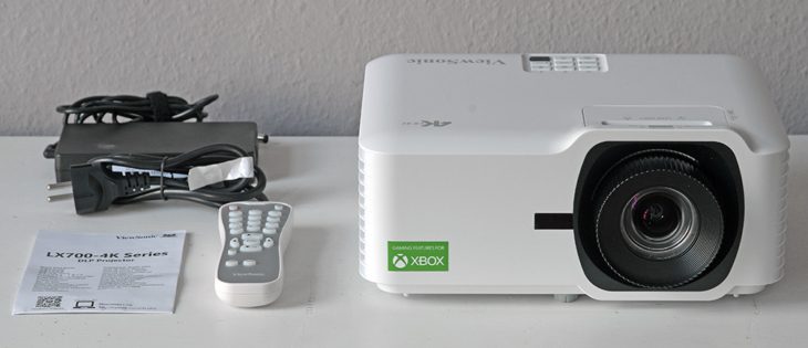 Lieferumfang des ViewSonic LX700-4K