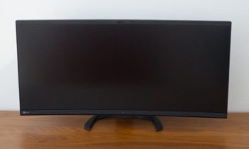 EIZO EV3450XC-BK Ansicht vorn in der niedrigsten Stellung