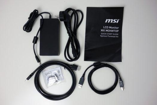 MSI MPG 274URFDE QD: Zweckmäßiges Zubehör. Ein DisplayPort-Kabel ist nicht dabei.
