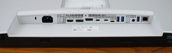 Dell U2724DE: Zahlreiche Anschlüsse