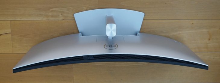 Krümmungsgrad vom Display ist 1900 R