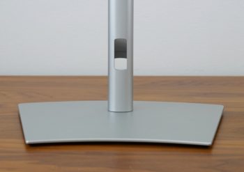Dell U3425WE: Standfuß mit integrierter Drehfunktion