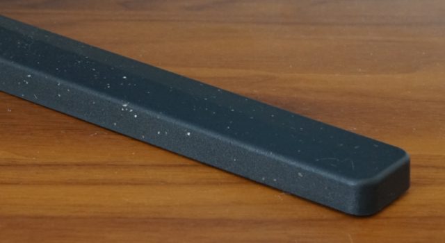 Gesprenkelte Oberfläche des Standfußes