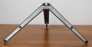 Monitorstandfuß von unten