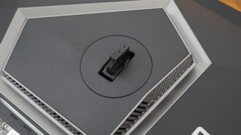 Klemmhalterung am Monitor