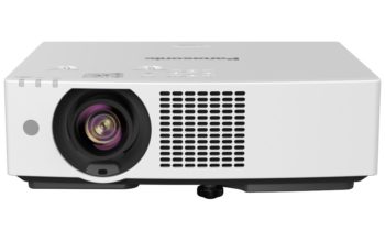 Panasonic: Kompakter Laserbeamer mit 8000 Lumen Panasonic PT-VMZ82 (Bild: Panasonic)