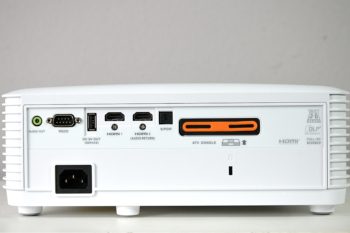 Komplett montiert, schließt die Smart Box bündig mit dem Gehäuse ab