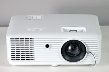 Acer HL6810ATV Ansicht vorn