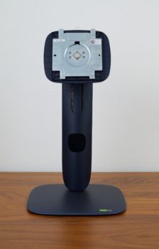 Alienware AW2725Q Standbein von vorn