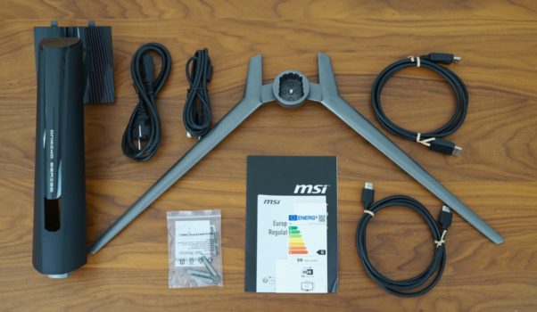 Lieferumfang des MSI MPG 321CURXDE QD-OLED