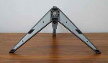 Monitorstandfuß von unten