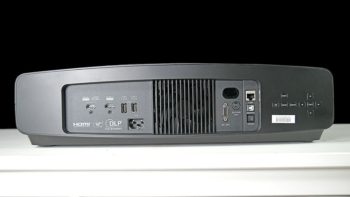 BenQ W5850 Anschlüsse und Bedienfeld