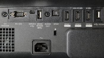 BenQ W4100i Anschlüsse im Detail