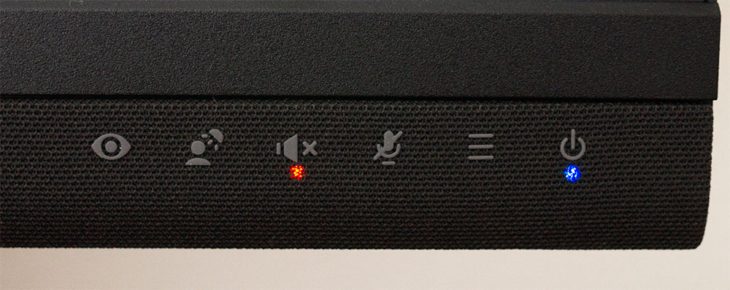 Eine rote LED signalisiert, dass die Lautsprecher stummgeschaltet sind