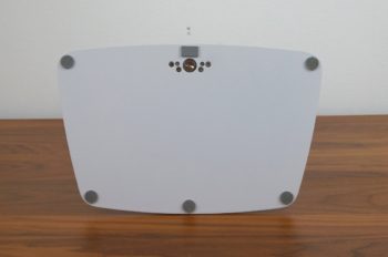 MSI MPG 274URDFWDE E16M Standfuß von unten