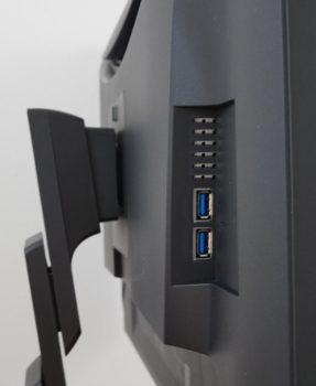 Zwei USB-3.0-Downstream-Ports seitlich im Erker
