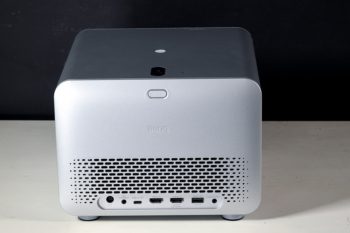 BenQ TK705STi Ansicht hinten