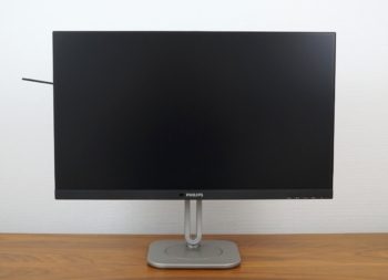 Ausklappbare Halterung