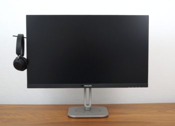 Halterung mit einem Headset