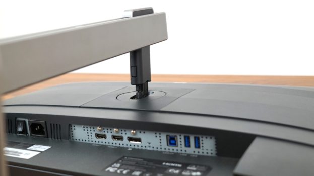 Philips 27B2G5500: Verbindung von Standbein und Display