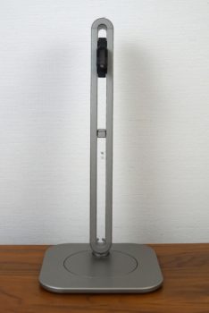 Monitorstandbein von vorn