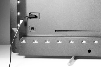 Montage: Anschluss Netzkabel