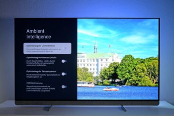 OSD: Ebenso kann unter "Ambient Intellgence" die Anpassung ans Umgebungslicht erfolgen
