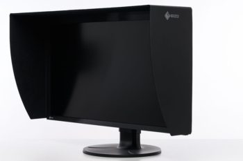 Drehung nach links mit montierter Lichtschutzblende