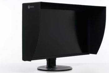 Drehung nach rechts mit montierter Lichtschutzblende