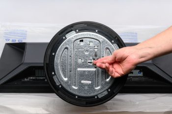 Verriegelung zum Lösen des Drehtellers