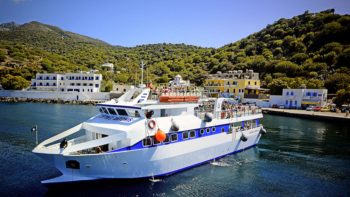 Screenshot: Boot verlässt Nisyros