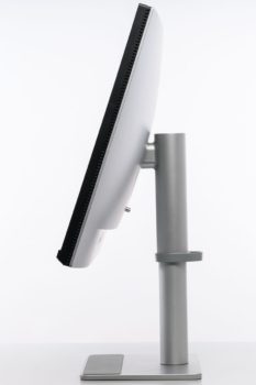 Display Ansicht seitlich mit maximalem Neigungswinkel nach hinten: +20&deg;