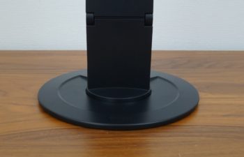 Runder Monitorstandfu&szlig; mit Ablagemulde