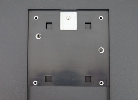 VESA-100-Montagem&ouml;glichkeit