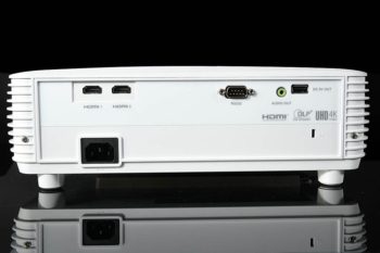 Acer H6815BD Anschl&uuml;sse R&uuml;ckseite